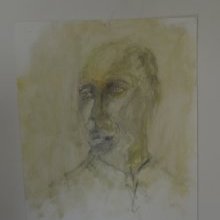 d214_visage_d_homme_sur_fond_jaune.jpg